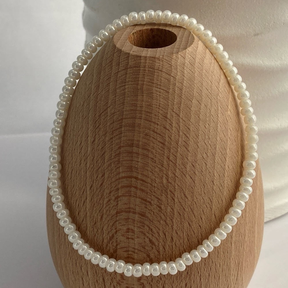 𝅺Pearl White Stretch Beaded Anklet